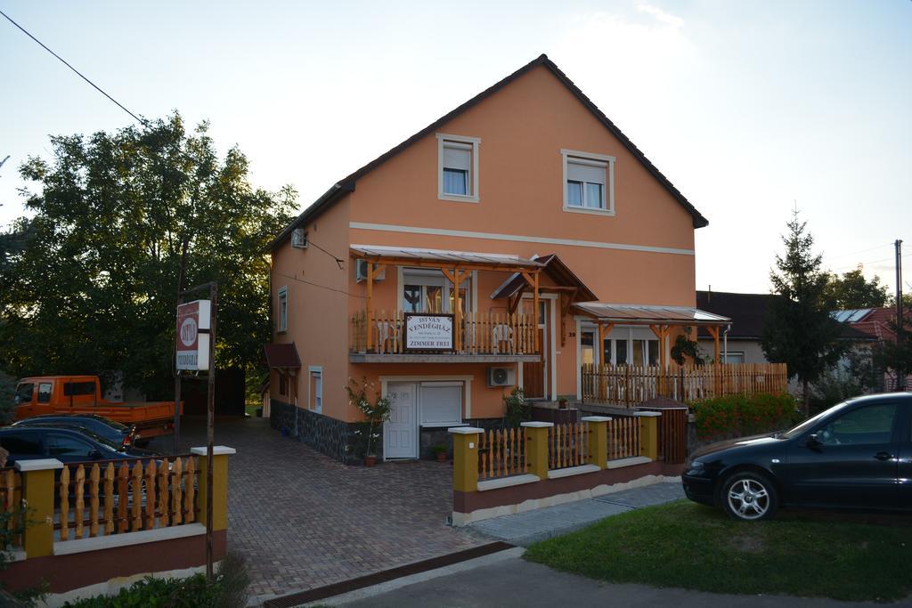 Istvan Vendeghaz Hotel Egerszalok Luaran gambar